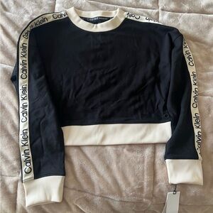 Calvin Klein Black and Cream Sweater